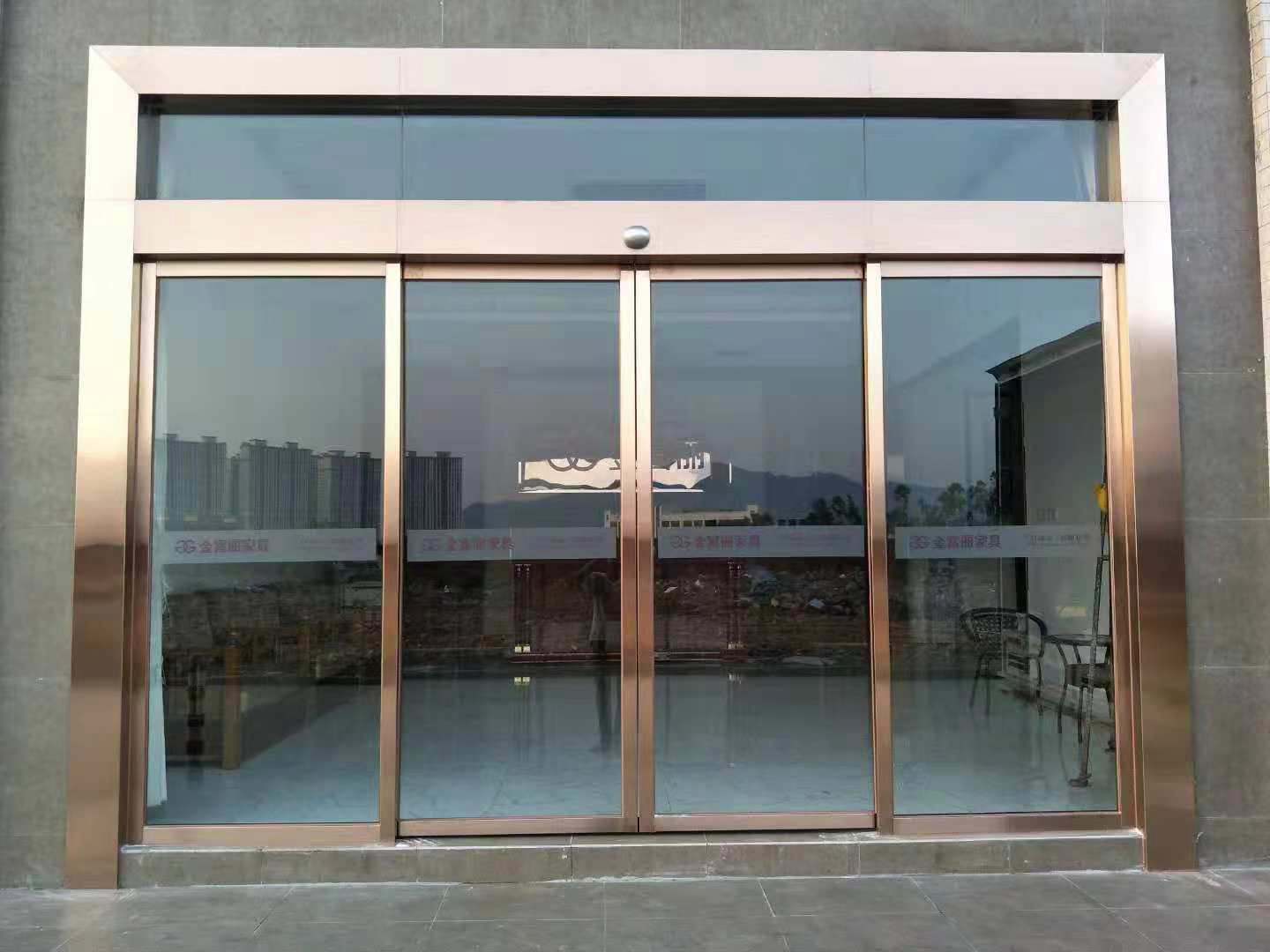 玻璃感應(yīng)門